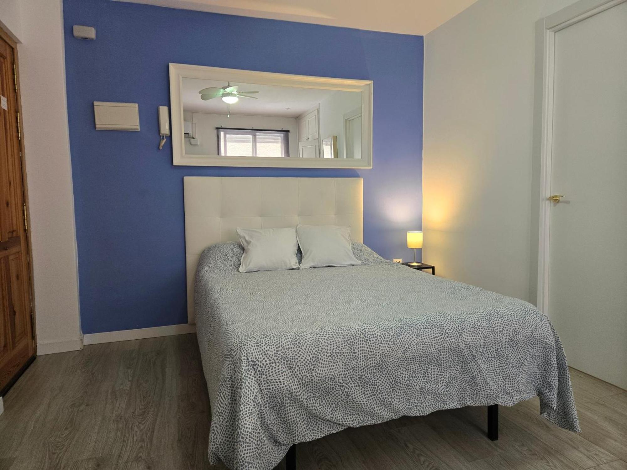 En Torremolinos, Plaza De Andalucia Apartamento *